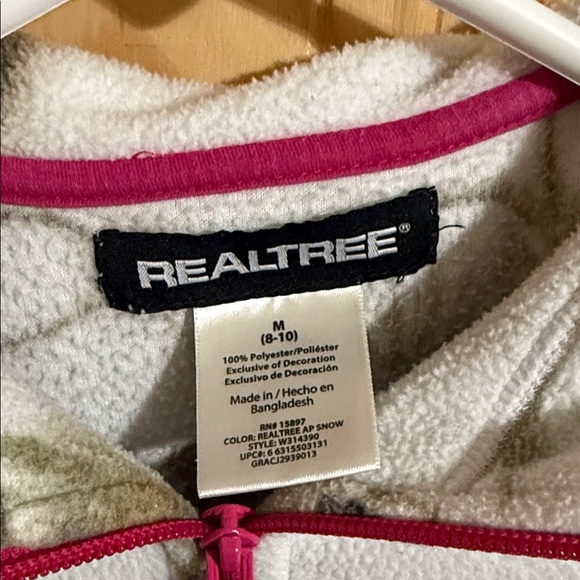 Realtree APS Camo Fleece with Pink Accents - Picture 2 of 5